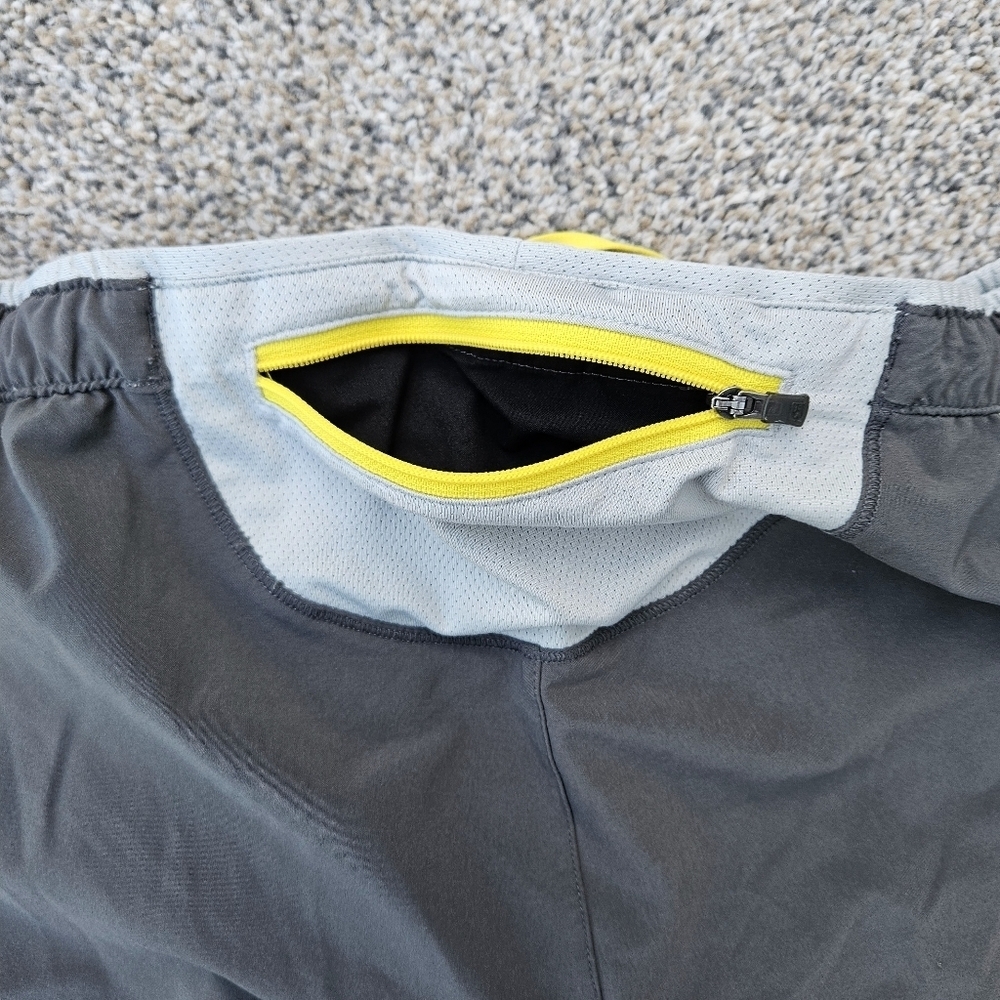 REI Mens Climbing Biking Shorts Gray Black Hip Pockets Outdoor Athletic Medium - Picture 10 of 11